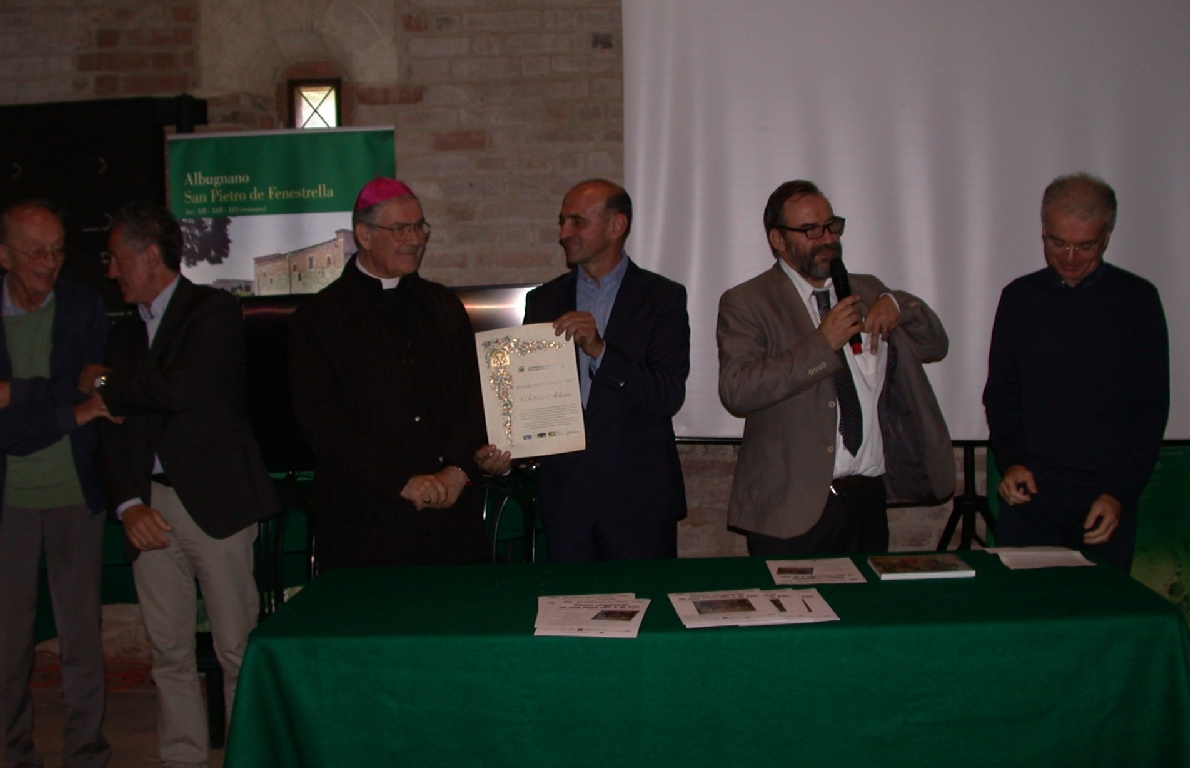 Diploma di "Alfiere del Paesaggio 2017" consegnato al Sig. Attilio Alessio, alla presenza di S.E. Mons. Francesco Ravinale, Vescovo di Asti.