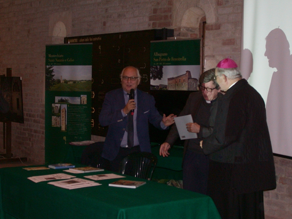 Consegna copia del volume "Sacri volti ed antiche pievi" al Vescovo di Asti S.E. Mons. Francesco Ravinale.