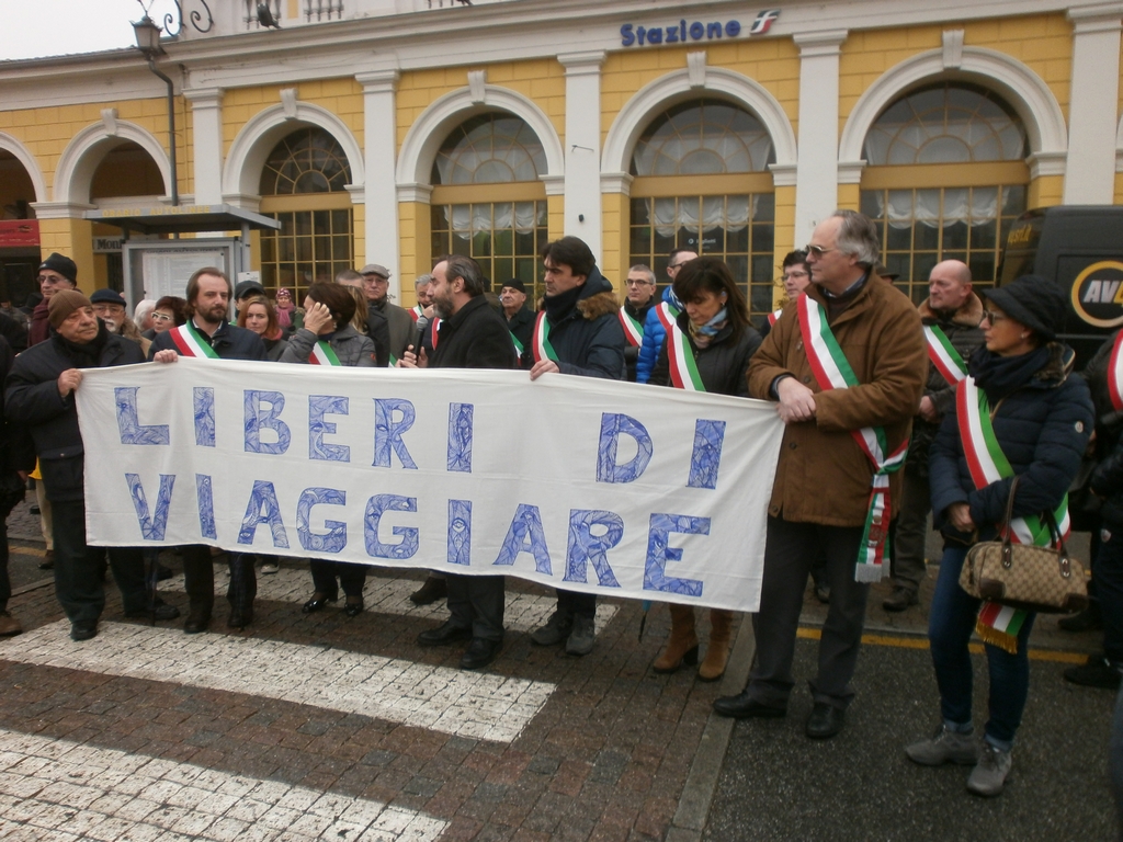Riflessione sull importanza della riattivazione della Linea ferroviaria Casale Monferrato-Asti-Alba da parte di Marco Devecchi a nome del Tavolo tecnico per la riattivazione delle Linee ferroviarie dei territori UNESCO di Langhe-Roero e Monferrato.