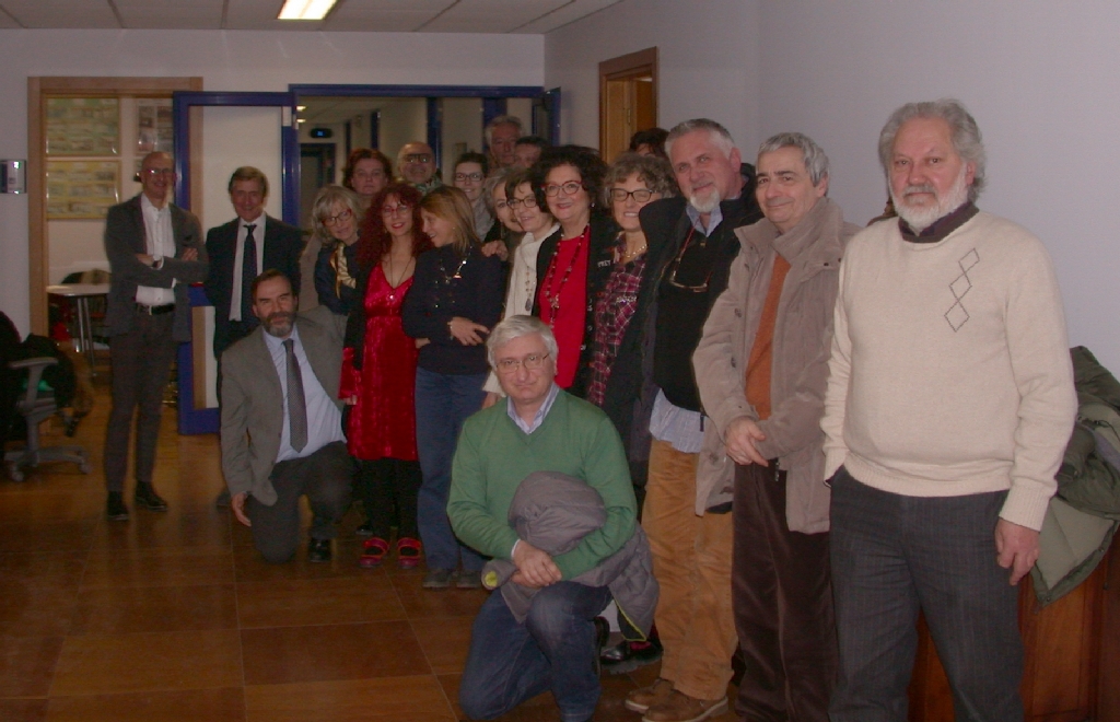 Foto ricordo al termine della nona riunione all ASL per la realizzazione del Parco della salute dell Ospedale Cardinal Massaia di Asti. Nell immagine da (sx): Domenico Calì, Alberto Testa, Marco Devecchi, Irina Mantello, Simona Straforini, Maria Cristina Baracco, Maura Cucchi Osano, Carlo Raschio, Edi Giovanna Accornero, Paolo Montrucchio, Marco Pesce, Emma Maria Zelaschi, Fiammetta Penna, Ida Grossi, Angelo Porta, Anna Ceria, Cristina Chialvi, Massimo Pasciuta, Ubaldo Uberti e Giancarlo Dapavo.