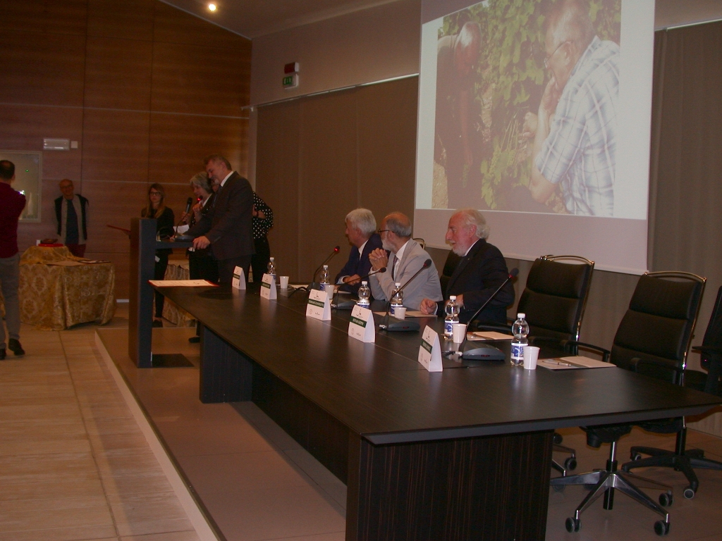 Saluto di Ferenc Koncz, sindaco di Szerencs ed ex membro del Parlamento nazionale ungherese.