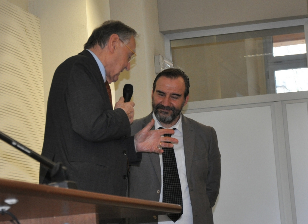 Saluto introduttivo da parte del Dott. Michele Maggiora, Presidente del Polo universitario astigiano [Foto di Francesco Devecchi].