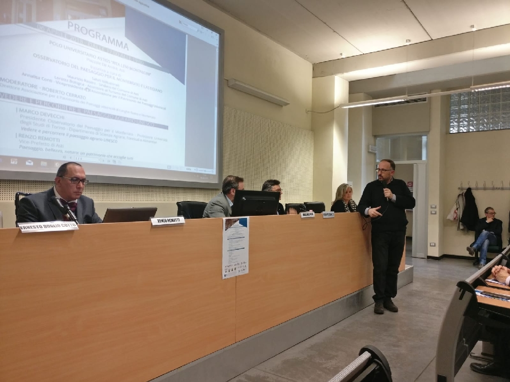 Saluti istituzionali del Sindaco del Comune di Asti, Dott. Maurizio Rasero [Foto di Carlo Bidone].