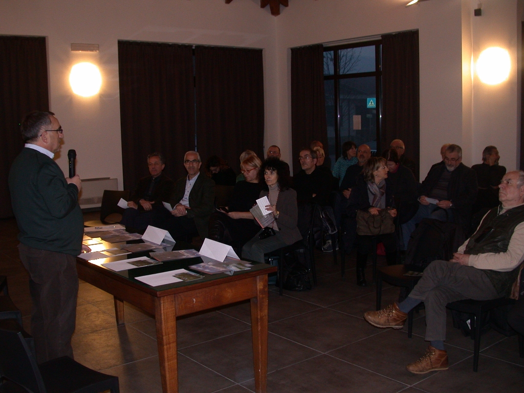 Saluto introduttivo di Giuseppe Ugonia, Sindaco di Calosso [Foto di Massimo Badino].