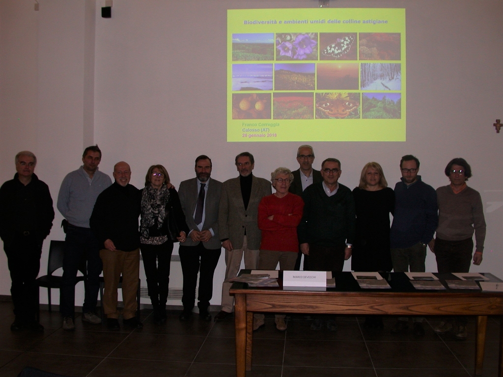 Foto ricordo al termine del Convegno con i relatori ed organizzatori: Franco Correggia, Paolo Baldi, Adriano Da Re, Marco Devecchi, Claudio Rolando, Gianfranco Miroglio, Alberto Valmaggia, Giuseppe Ugonia, Angela Motta, Luca Calcagno e Graziano Delmastro [Foto di Massimo Badino].