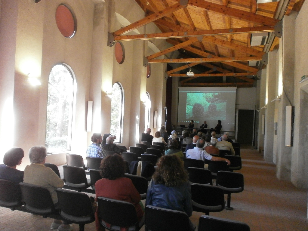 Presentazione da parte di Leo Gilardi di "Paesaggio del vissuto": una mostra di fotografie originali dell artista.