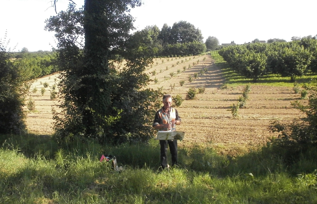 Momento musicale durante il percorso della camminata nello straordinario paesaggio agrario di Antignano.