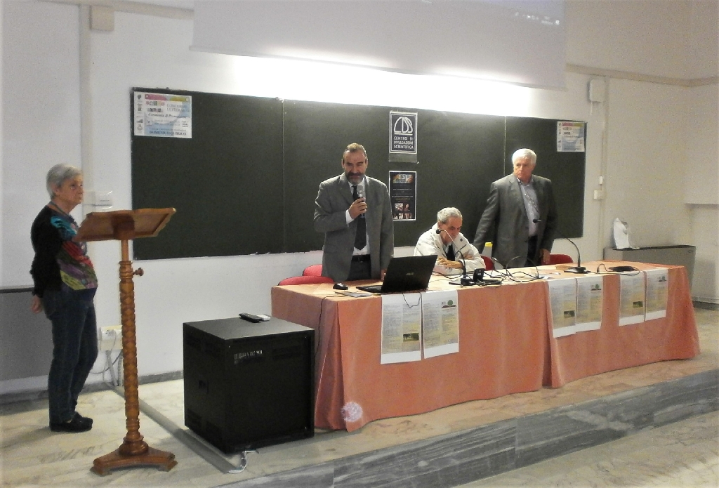 Avvio da parte di Laurana Lajolo e Marco Devecchi dei lavori della X edizione del Festival del paesaggio agrario "Città e campagna: risorse naturalistiche e memorie contadine" presso l