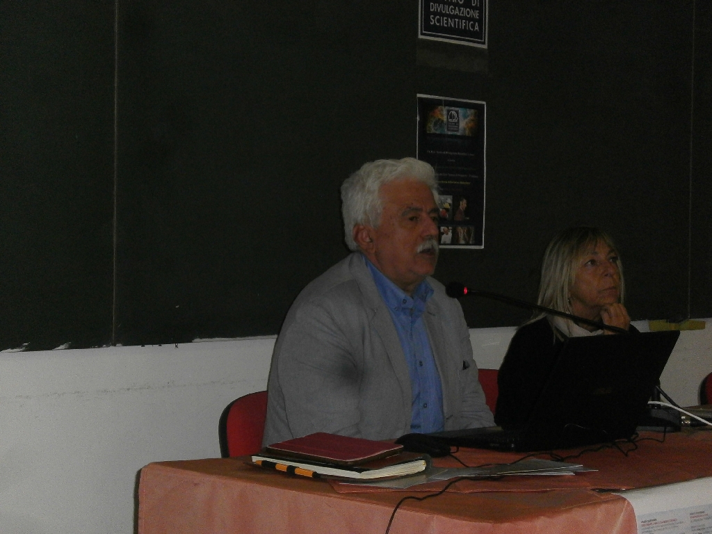 Relazione del Dott. Sergio Miravalle, direttore "Astigiani", su "Io coltivo  il mio uliveto" [Foto di Claudio Accomo].