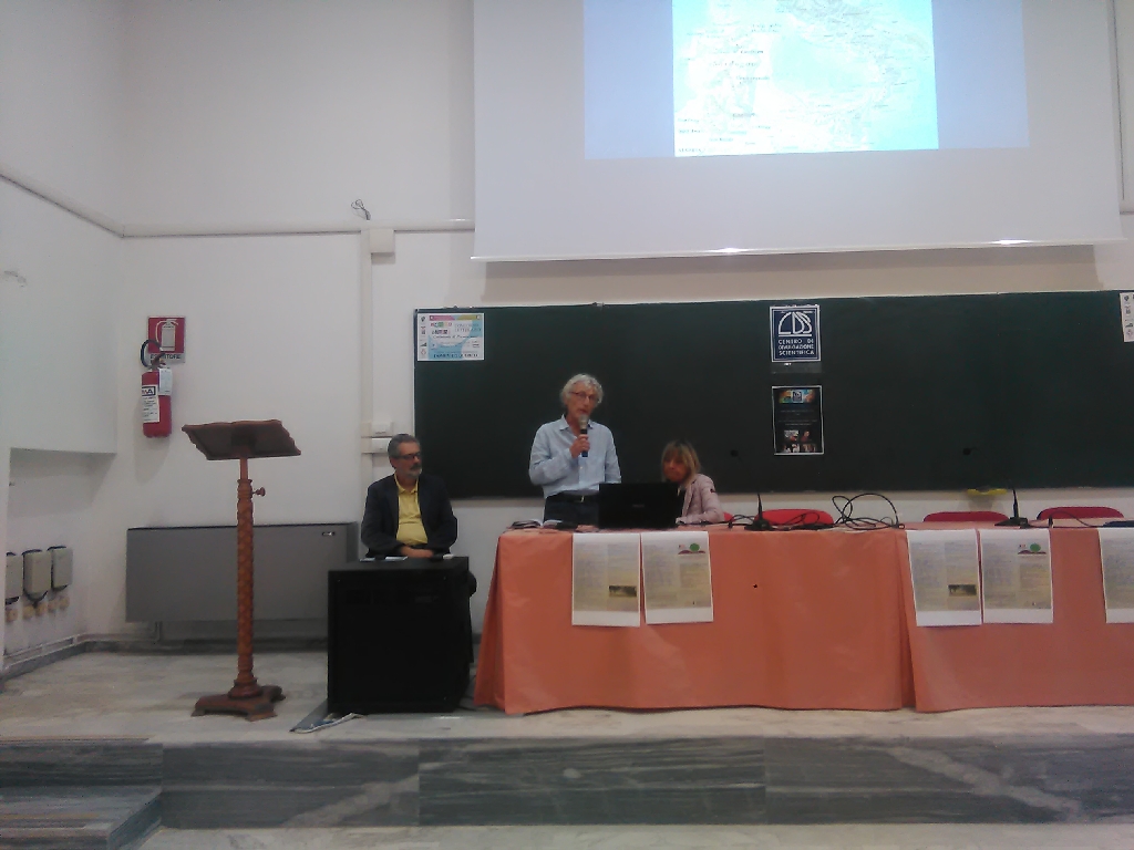 Relazione del Prof. Gianfranco Miroglio, Presidente Parco Paleontologico Astigiano, su "Io cammino  nella natura dei fossili astigiani".
