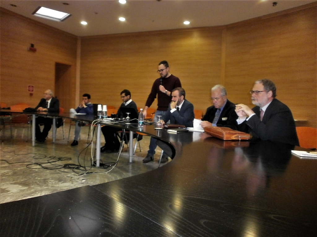 Presentazione da parte del Dott. Raffaele Germano dei servizi del Punto Impresa Digitale della Camera di Commercio di Asti [Foto di Enrico Pomatto].