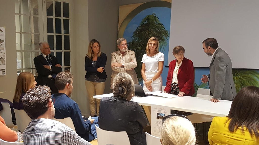 Riflessione del Prof. Marco Devecchi sulla consegna dell Attestato di Merito al Floriseum - Comune di Sanremo.