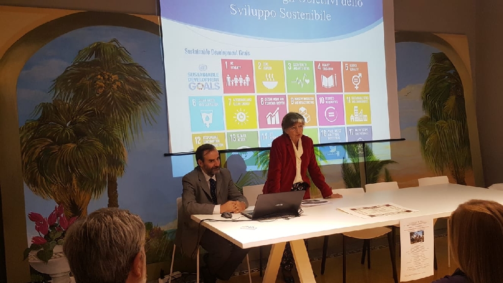 Relazione della Prof.ssa Maria Paola Azzario Chiesa (Presidente della Federazione italiana per i Club e Centri UNESCO).
