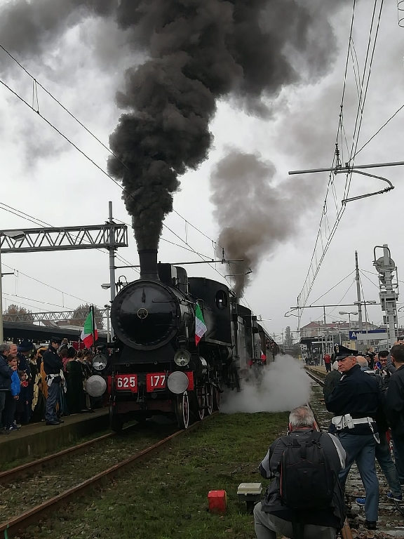 Ripartenza per Canelli e Nizza Monferrato del Treno storico.