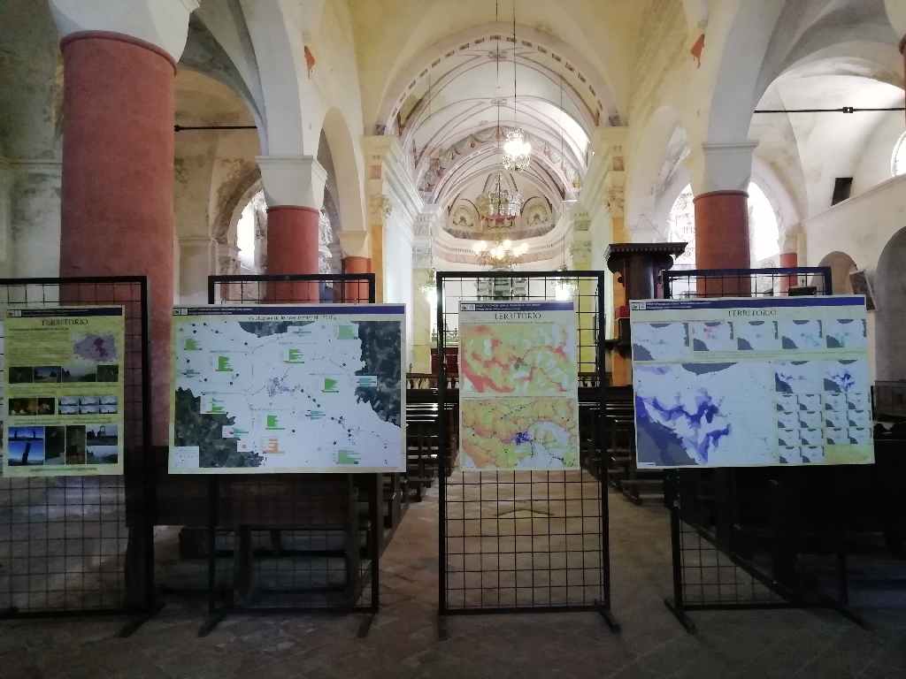 Elaborati esposti alla Mostra conclusiva del progetto: "Patrimonio Vignale programmi di lungo periodo" presso la Chiesa dell Addolorata a Vignale Monferrato.