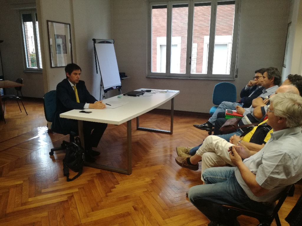 Esame dei punti all Ordine del giorno da parte del Presidente Giovanni Currado del Tavolo tecnico per la mobilità sostenibile [Foto di Riccardo Palma].