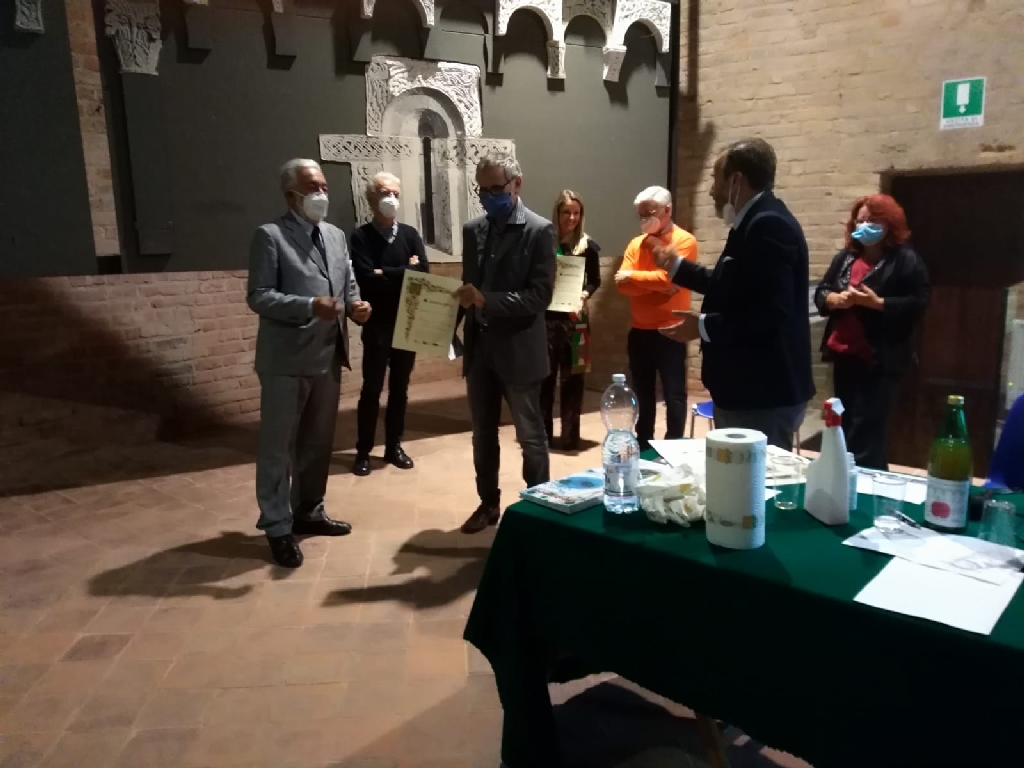 Consegna del Premio Alfiere del paesaggio astigiano 2020 a Piero Belletti di Pronatura.