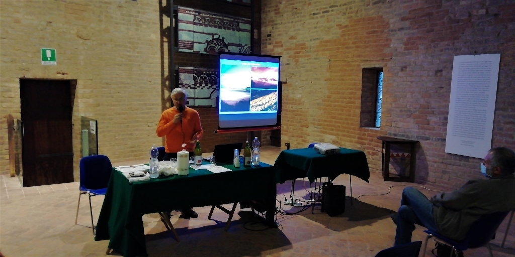 Relazione di Franco Correggia, Presidente Associazione Terra, Boschi, Gente e Memorie, e di Angelo Porta, Presidente Associazione Legambiente Valtriversa su "L alneto impaludato di Lago Freddo, proteggere la biodiversità attraverso la collaborazione Pubblico e Privato".