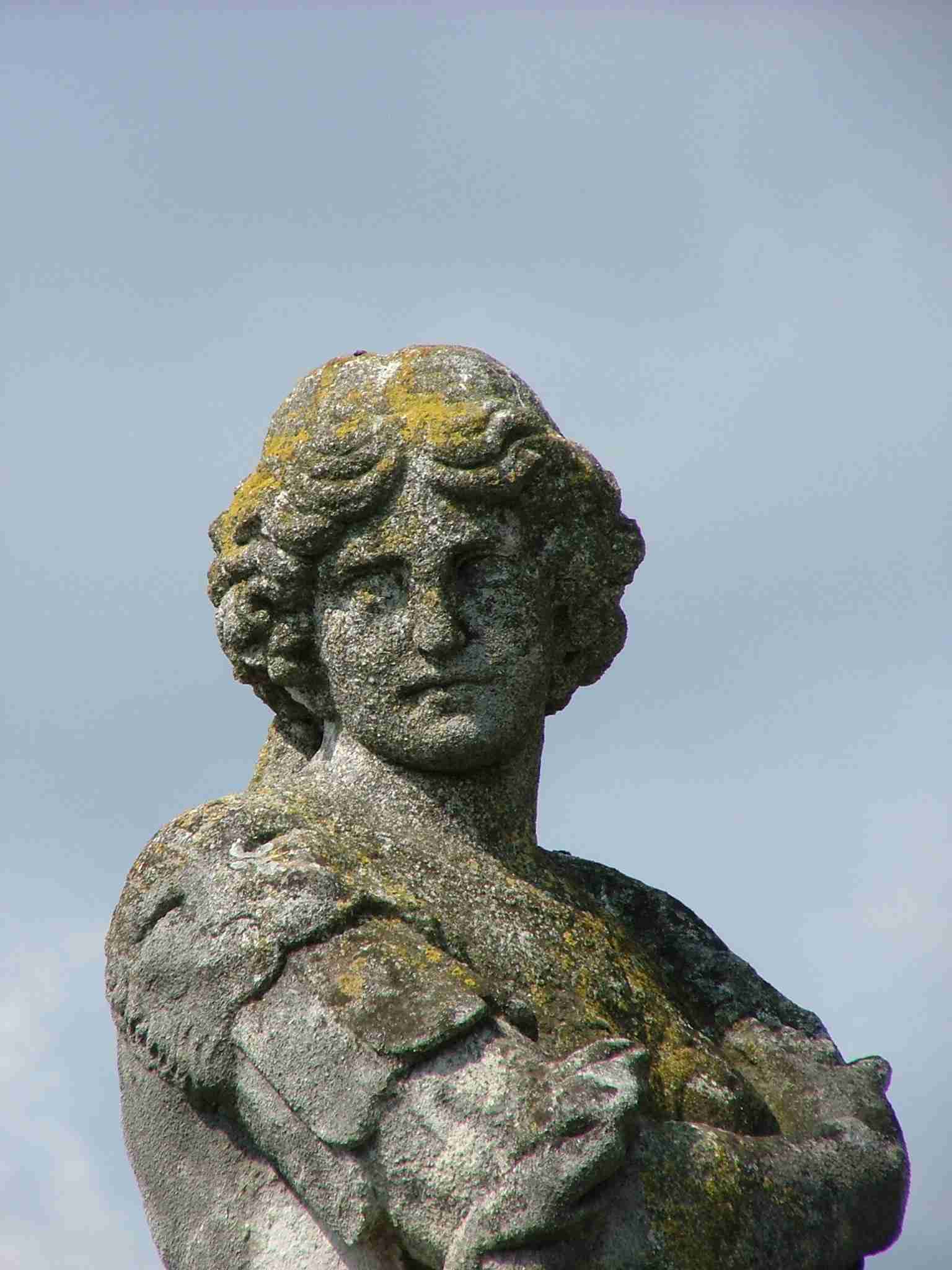 Statua