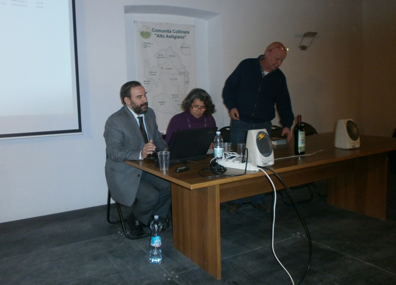 Contributi di riflessione della Dott.ssa Franca Cagliero e del Dott. Maurizio Pistone (Associazione La Cabalesta) su "Turismo nell Alto Astigiano: lo stato dell arte e le potenzialità future" (Foto Mirella Zitti).