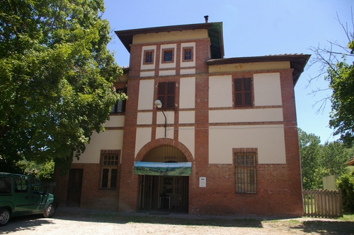 Veduta della sede operativa dell'Osservatorio del paesaggio presso l'Ex-stazione ferroviaria di Chiusano d'Asti.
