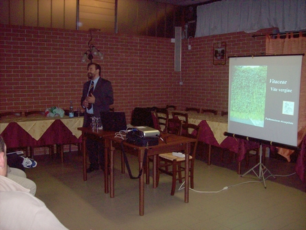 Prof. Marco Devecchi - Osservatorio del Paesaggio per il Monferrato e l'Astigiano - Le potenzialità della vegetazione per una innovativa gestione dell'edificato (Foto Giorgio Brosio).