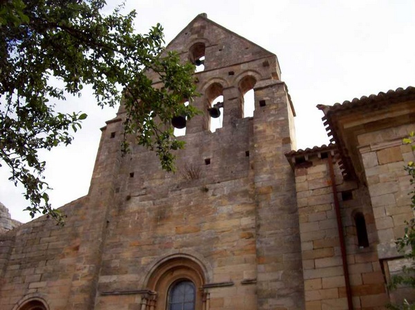  Veduta del Monastero di Santa Maria La Real ad Aguilar de Campoo in Spagna. 