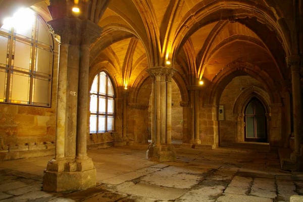  Veduta del Monastero di Santa Maria La Real ad Aguilar de Campoo in Spagna. 