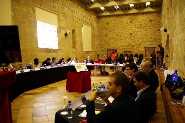  Veduta d'insieme dei partecipanti all'assemblea generale di Transromanica, presso il Monastero di Santa Maria La Real ad Aguilar de Campoo.