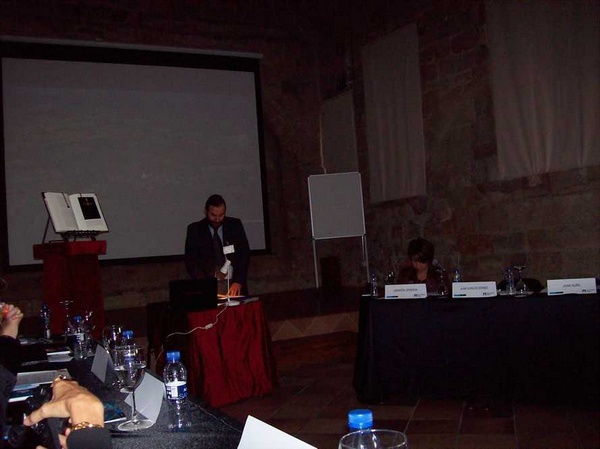   Presentazione da parte di Marco Devecchi (Osservatorio del Paesaggio per il Monferrato e l'Astigiano) della candidatura a far parte di Transromanica della Canonica di Vezzolano (Asti - Italy) con particolare riferimento alle peculiarità del paesaggio astigiano.