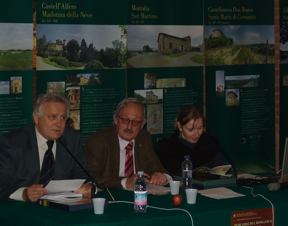 Relazione del Prof. Dario Rei dell`Università di Torino e Presidente del Comitato Frutteto della Canonica di Vezzolano su "Cura agri, cura animi: il Frutteto di Vezzolano e il paesaggio rurale" (Foto Pippo Sacco).