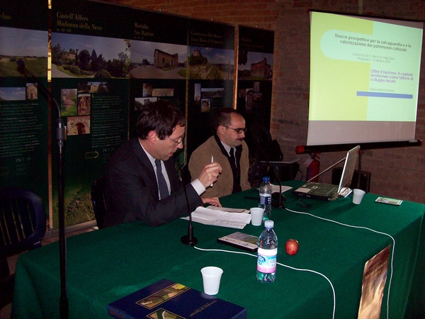 Relazione del Dott. Massimiliano Nuccio dell`Università Bocconi di Milano su "Oltre il turismo: il capitale territoriale come fattore di sviluppo locale".