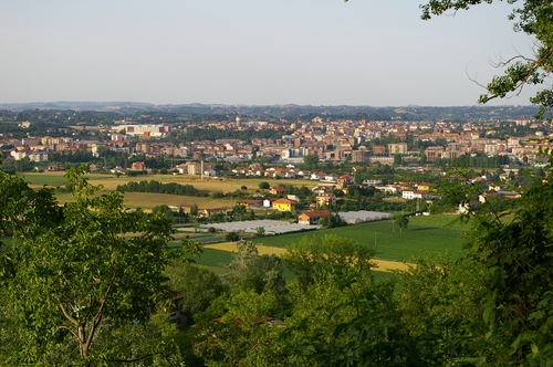 Veduta della Città di Asti dalla collina di Vallarone