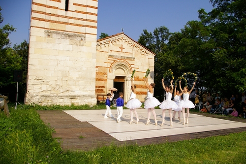 Balletto "La Bella Addormentata nel Bosco" eseguito dai ragazzi della Scuola ProArte Danza.