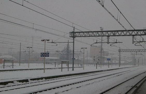 Veduta della Stazione ferroviaria di Asti sotto una bianca coltre di neve (28 novembre 2008)