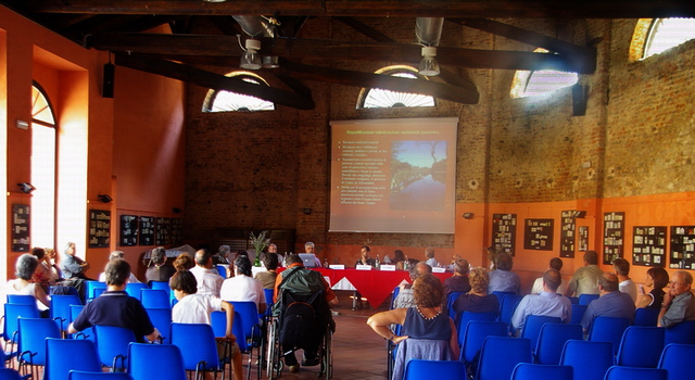 Pubblico presente alla Quarta sessione degli Stati generali del Paesaggio astigiano a Rocchetta Tanaro