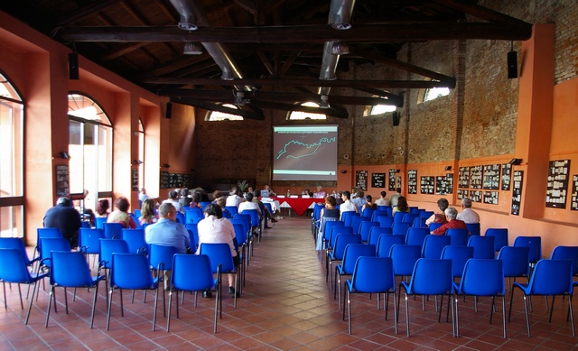 Pubblico presente alla Quarta sessione degli Stati generali del Paesaggio astigiano a Rocchetta Tanaro