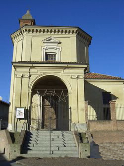 Chiesa di San Giovanni, sede della Quinta sessione degli Stati generali del Paesaggio di Villafranca d`Asti (Foto Circolo Legambiente Valtriversa).