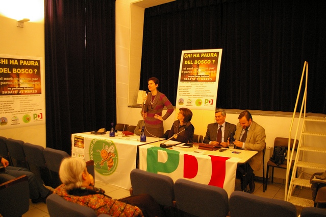Relazione di Silvia Fregolent, Presidente ECODEM Piemonte. Foto di Valentina Cerigo.