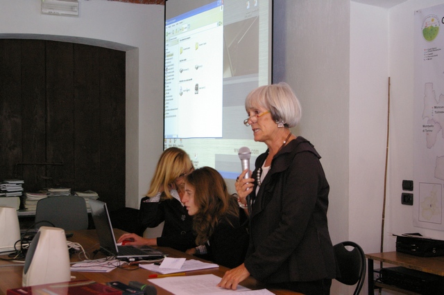Avvio della  II sessione del Convegno su "Conservazione e innovazione: il ciclo della natura" moderata dall Arch. Paola Salerno della Soprintendenza per i Beni architettonici e il Paesaggio per le Province di Torino, Asti, Cuneo, Biella e Vercelli