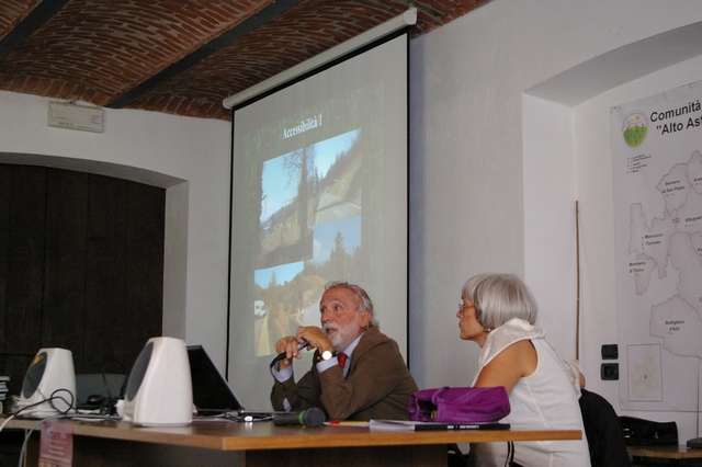   Relazione del Prof. Carlo Buff a Di Perrero della II Facoltà di Architettura del Politecnico di Torino su "Il laboratorio progettuale del Corso di Laurea interateneo in "Progettazione di Giardini, Parchi e Paesaggio" sulle sistemazioni a verde dell area della Canonica di Vezzolano"