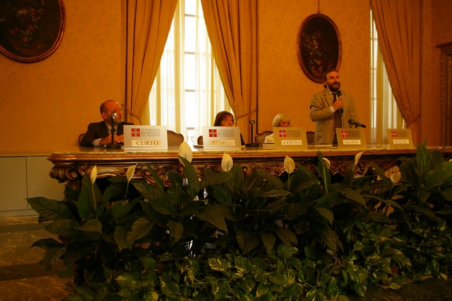 Relazione del Prof. Marco Devecchi (Presidente dell'Osservatorio del Paesaggio per il Monferrato e l'Astigiano) (Foto Sabrina Toppino).