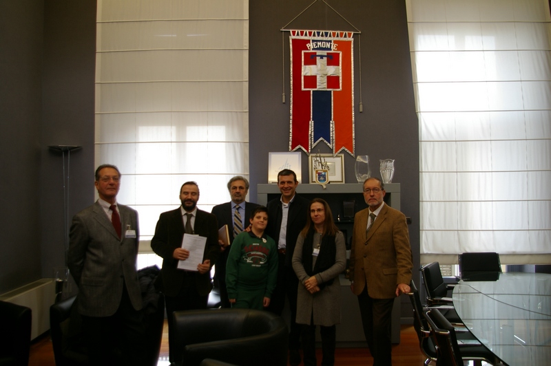 Incontro Osservatori del Paesaggio con la Presidente Mercedes Bresso per il sostegno all'approvazione del Piano Paesaggistico regionale. Nella foto i sottoscrittori dell appello a favore dell'approvazione del Piano paesaggistico: Roberto Pozzi, Marco Devecchi, Franco Bartocci, Ippolito Ostellino, Daniela Bosia e Silvio Veglio [oto Riccardo Avanzi].