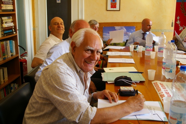  Firma del Protocollo d'intesa tra gli Osservatori regionali del paesaggio per la costituzione della Rete regionale da parte di Valerio Di Battista dell'Osservatorio del Paesaggio per il Monferrato Casalese.