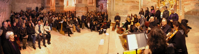 Veduta del Concerto eseguito all'interno della Canonica di Santa Maria di Vezzolano.