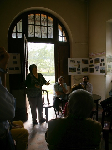 Saluto ad inizio lavori della giornata di studio da parte della Prof.ssa Marisa Varvello (Presidente della Comunità collinare Val Rilate (Foto di Paola Grassi).