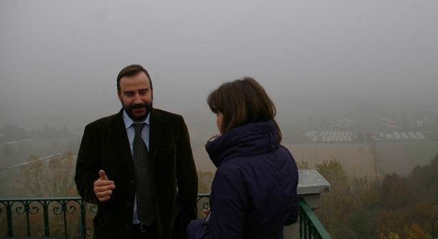 Intervista della giornalista Alessia Mari di Ambiente Italia a Marco Devecchi (Osservatorio del Paesaggio per il Monferrato e l'Astigiano) sul tema della nuova Tangenziale Sud Ovest di Asti (Foto Giorgio Caracciolo).