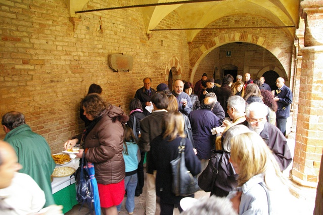 Buffet offerto al termine del Concerto nel Chiostro della Canonica di Vezzolano.