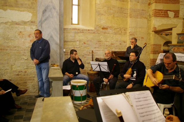 Saluto di benvenuto da parte del Rettore Umberto Re della Chiesa romanica della Madonna della Neve a Castell'Alfero.