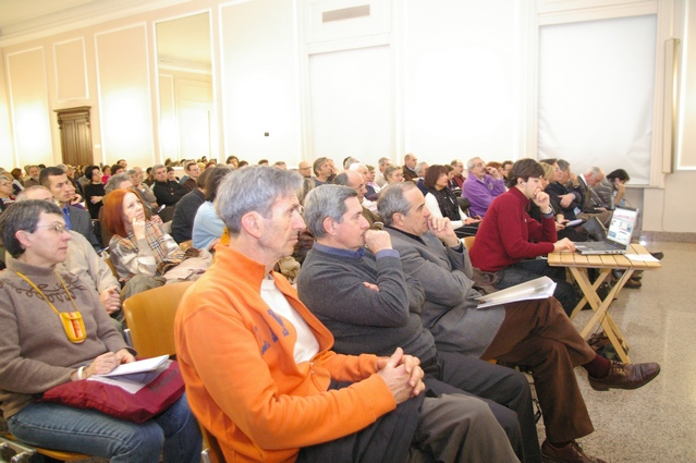 Veduta del folto pubblico presente in sala.
